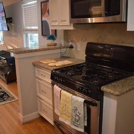 Townhouse Near Midtown Appartement Houston Buitenkant foto